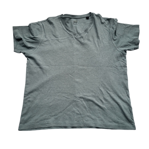 Pre-owned Raffi Tshirt Size  M, Color Green, V-neck - Picture 1 of 8